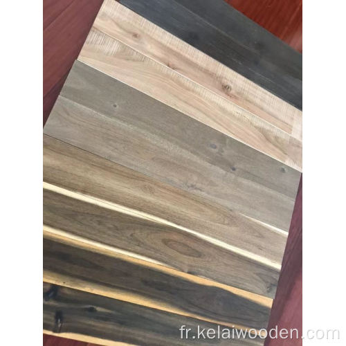 Plancher de bois franc en bois massif d&#39;acacia à grandes feuilles